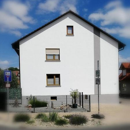 Momlingen Ferienwohnung Odenwaldblick מראה חיצוני תמונה