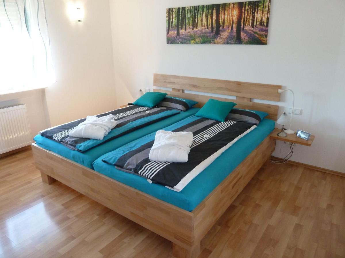 Momlingen Ferienwohnung Odenwaldblick מראה חיצוני תמונה