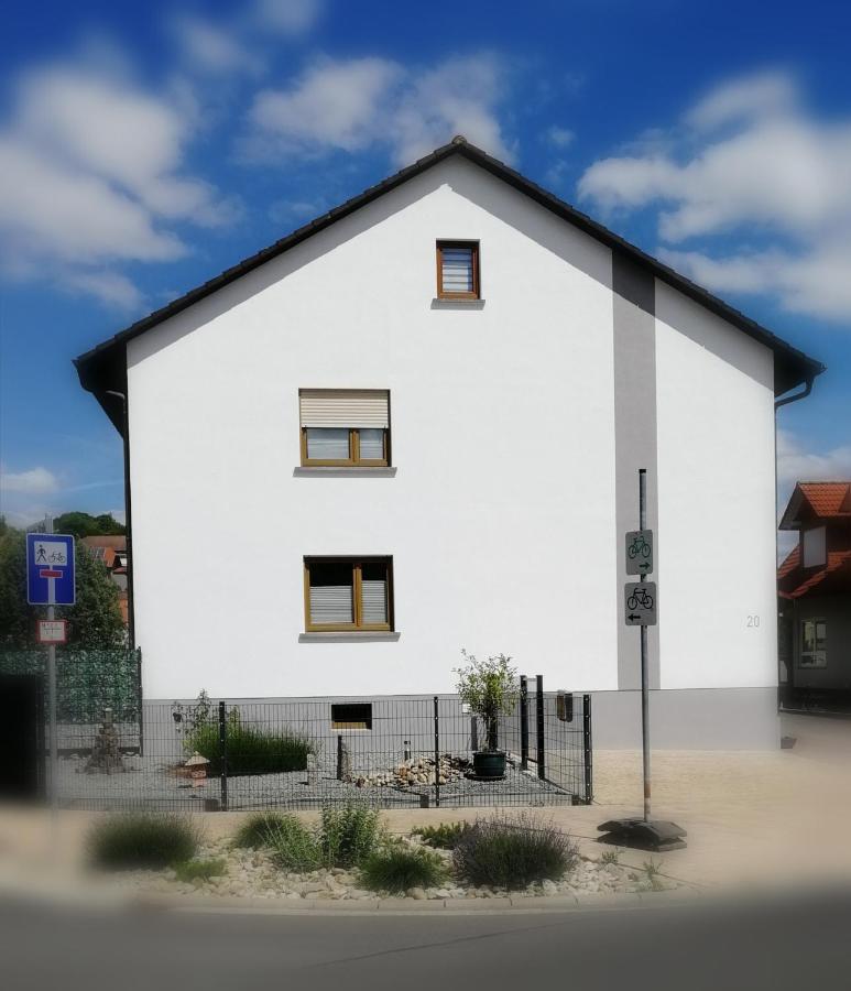 Momlingen Ferienwohnung Odenwaldblick מראה חיצוני תמונה